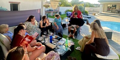 Participantes du premier Apér’OSMOZE autour de la colorimétrie à Toulouse